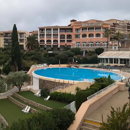 Rez De Jardin 4 Personnes Cap Esterel Lägenhet *