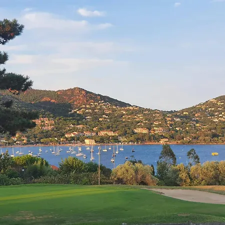 Rez De Jardin 4 Personnes Cap Esterel Lägenhet