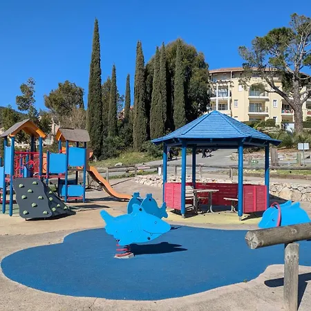 Rez De Jardin 4 Personnes Cap Esterel