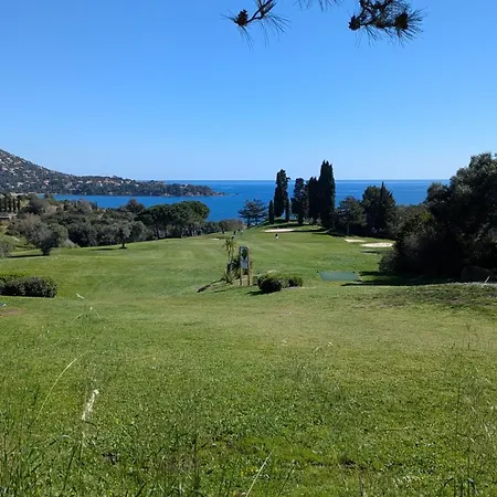 Apartment Rez De Jardin 4 A 5 Personnes Cap Esterel Saint-Raphael (Var)