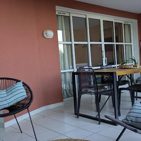 Rez De Jardin 4 à 5 Personnes Cap Esterel