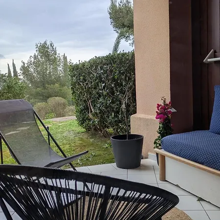 Rez De Jardin 4 Personnes Cap Esterel アパート