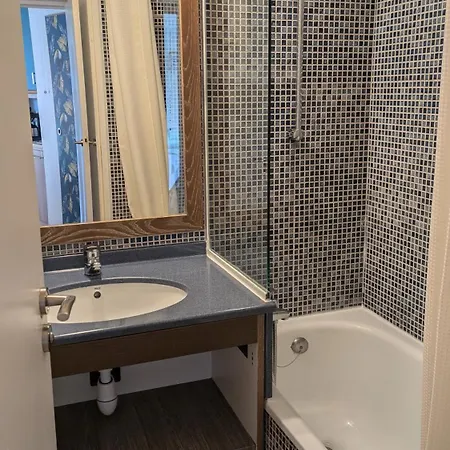 Rez De Jardin 4 Personnes Cap Esterel *