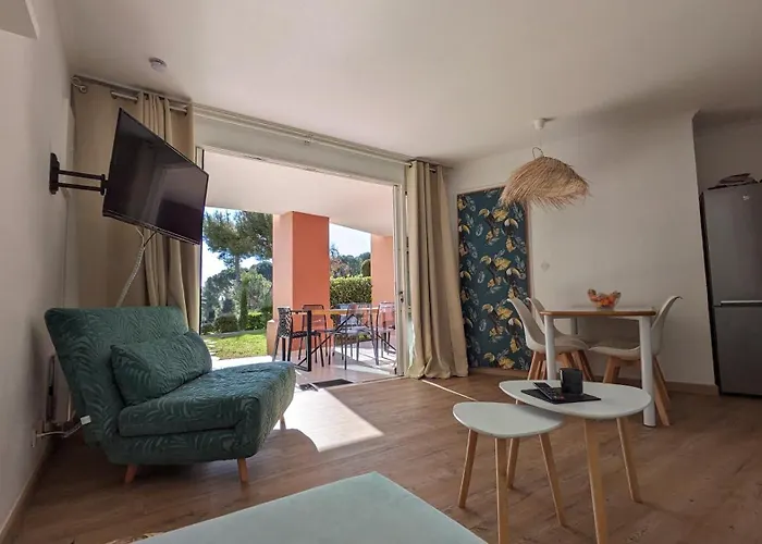 Rez De Jardin 4 Personnes Cap Esterel